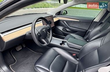 Седан Tesla Model 3 2022 в Луцьку