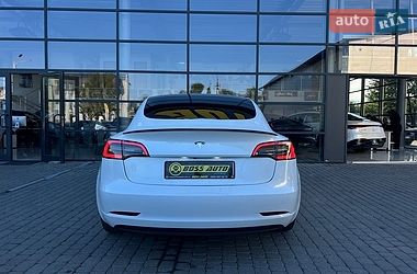 Седан Tesla Model 3 2019 в Ивано-Франковске