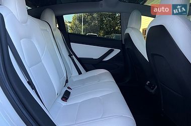 Седан Tesla Model 3 2019 в Ивано-Франковске