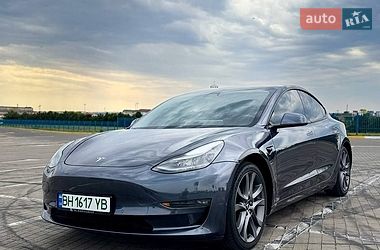 Седан Tesla Model 3 2021 в Одессе