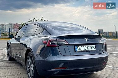 Седан Tesla Model 3 2021 в Одесі