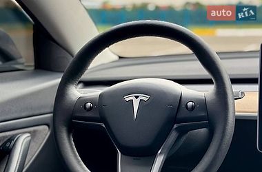 Седан Tesla Model 3 2021 в Одесі