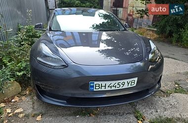 Седан Tesla Model 3 2019 в Одесі
