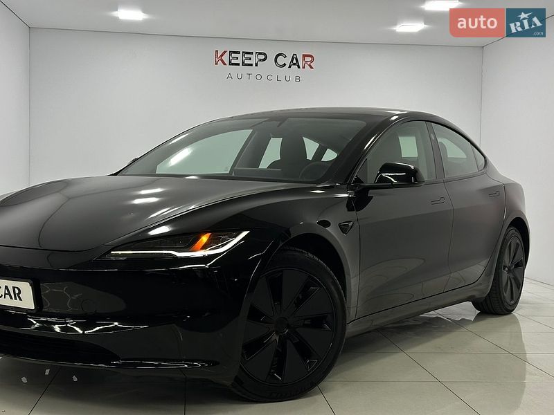 Седан Tesla Model 3 2024 в Одессе