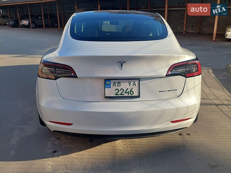 Седан Tesla Model 3 2022 в Белой Церкви