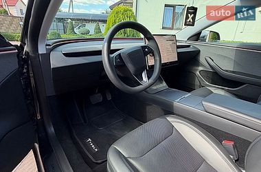 Седан Tesla Model 3 2024 в Луцке
