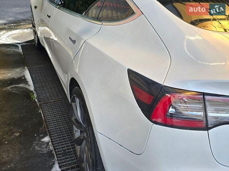 Седан Tesla Model 3 2020 в Луцьку фото 5 Седан Tesla Model 3 2020 в Луцьку
