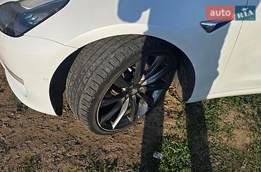 Седан Tesla Model 3 2020 в Луцьку фото 10 Седан Tesla Model 3 2020 в Луцьку