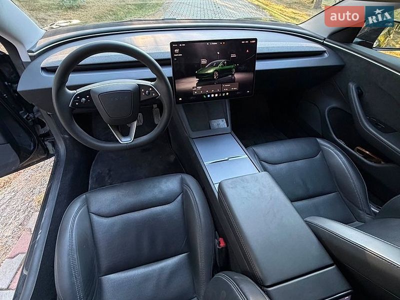 Седан Tesla Model 3 2024 в Черновцах фото 5 Седан Tesla Model 3 2024 в Черновцах