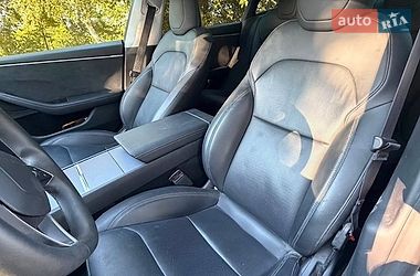 Седан Tesla Model 3 2024 в Чернівцях фото 6 Седан Tesla Model 3 2024 в Чернівцях