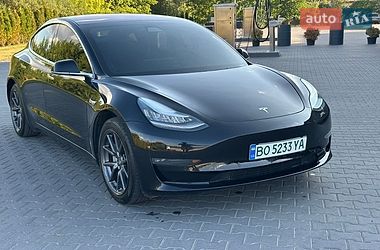 Седан Tesla Model 3 2019 в Тернополе
