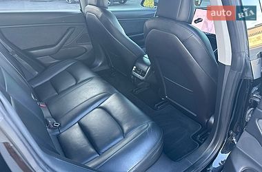 Седан Tesla Model 3 2019 в Тернополе