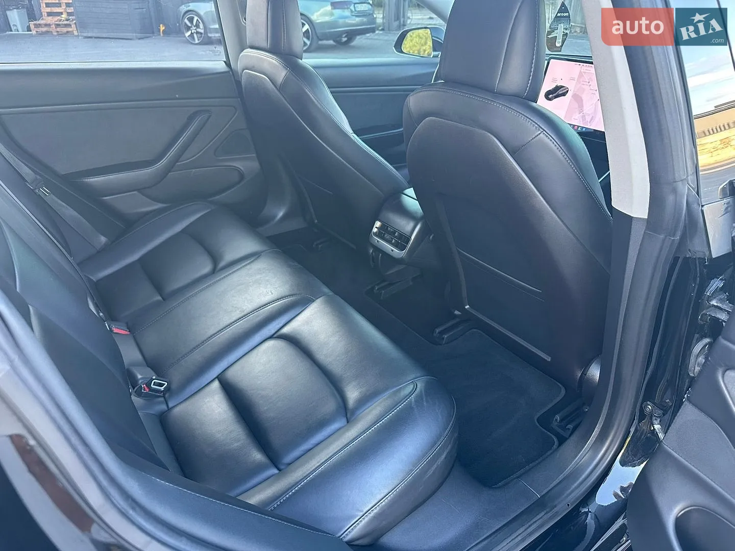 2019 Tesla Model 3 - мініатюра 38