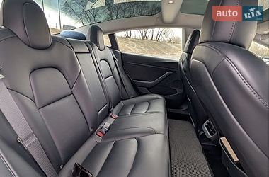 Седан Tesla Model 3 2022 в Киеве