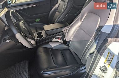 Седан Tesla Model 3 2022 в Киеве