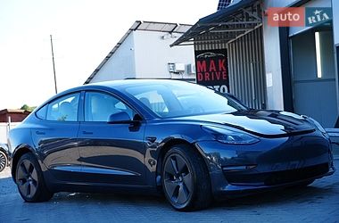 Седан Tesla Model 3 2024 в Дрогобичі