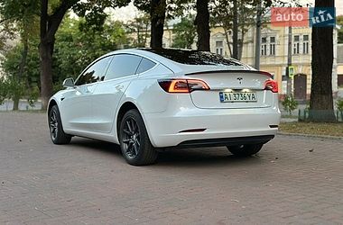 Седан Tesla Model 3 2019 в Сумах