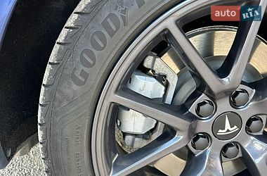 Седан Tesla Model 3 2022 в Виннице