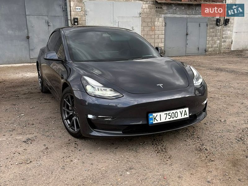 Tesla Model 3 2021