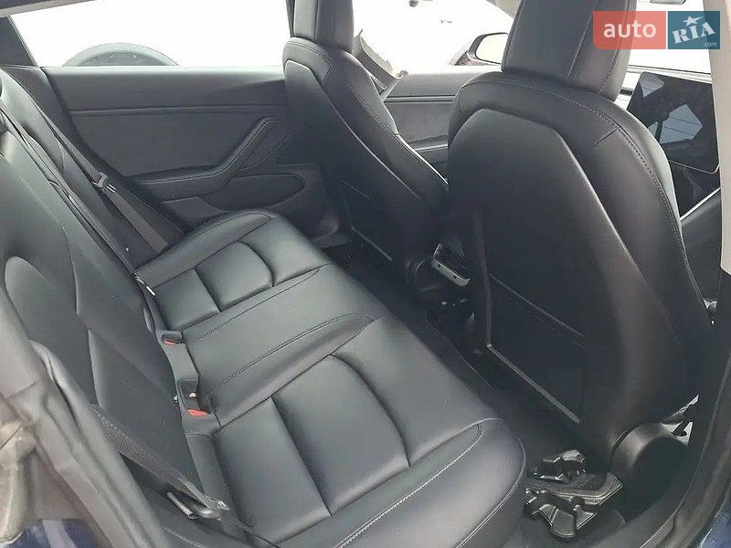 Седан Tesla Model 3 2018 в Одессе