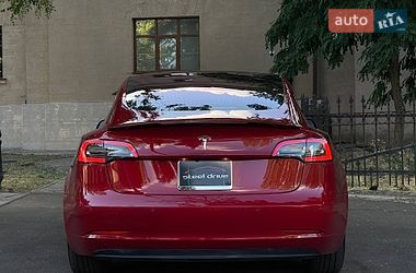 Седан Tesla Model 3 2018 в Николаеве