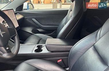 Седан Tesla Model 3 2021 в Одессе