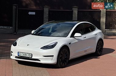 Седан Tesla Model 3 2021 в Києві