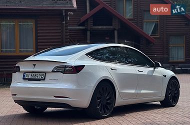 Седан Tesla Model 3 2021 в Києві