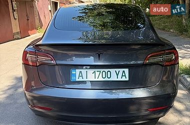 Седан Tesla Model 3 2020 в Виннице