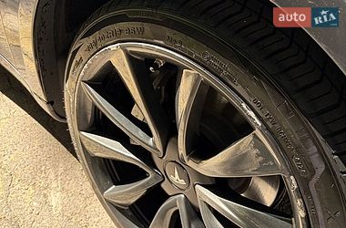 Седан Tesla Model 3 2020 в Виннице
