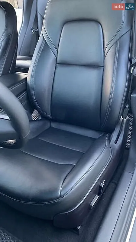 2022 Tesla Model 3 - мініатюра 9