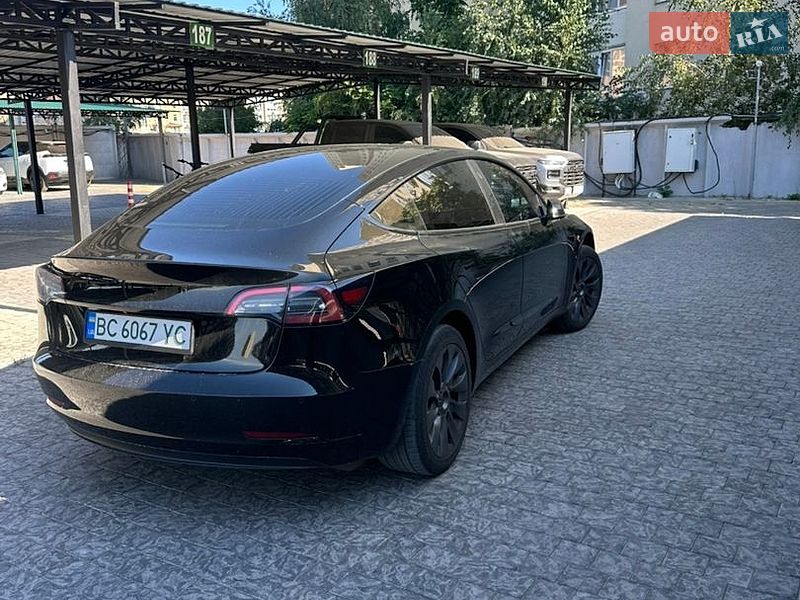Седан Tesla Model 3 2019 в Одессе