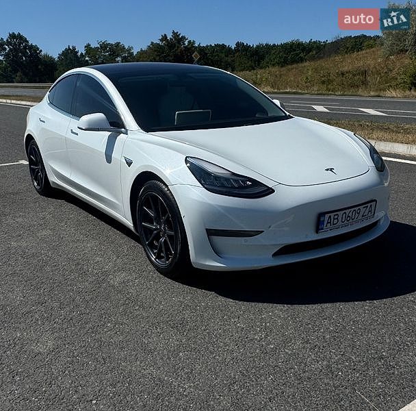 Седан Tesla Model 3 2019 в Тальном фото 2 Седан Tesla Model 3 2019 в Тальном