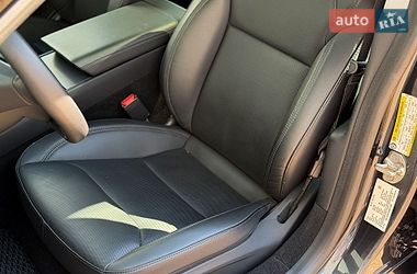 Седан Tesla Model 3 2024 в Києві