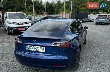 Седан Tesla Model 3 2022 в Хмельницком