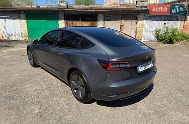 Седан Tesla Model 3 2022 в Києві