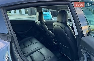 Седан Tesla Model 3 2022 в Львові