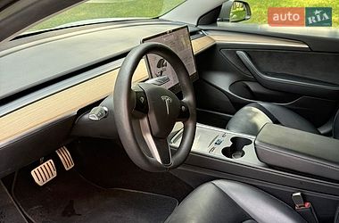 Седан Tesla Model 3 2021 в Калуші