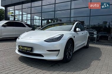 Седан Tesla Model 3 2020 в Ивано-Франковске фото 3 Седан Tesla Model 3 2020 в Ивано-Франковске