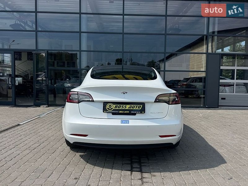 Седан Tesla Model 3 2020 в Ивано-Франковске фото 6 Седан Tesla Model 3 2020 в Ивано-Франковске