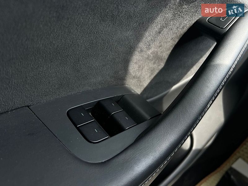 Седан Tesla Model 3 2020 в Ивано-Франковске