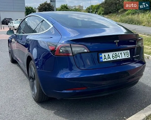 2018 Tesla Model 3 - мініатюра 3