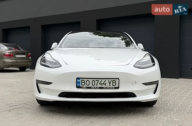 Седан Tesla Model 3 2018 в Тернополе
