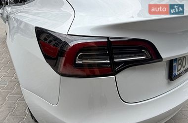 Седан Tesla Model 3 2018 в Тернополе