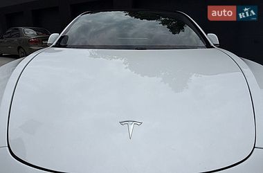 Седан Tesla Model 3 2018 в Тернополе