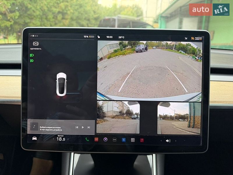 Седан Tesla Model 3 2018 в Тернополе