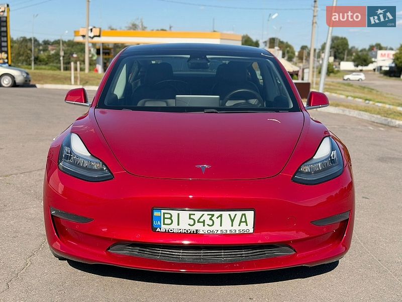 Седан Tesla Model 3 2020 в Кременчуге
