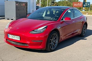 Седан Tesla Model 3 2020 в Кременчуге
