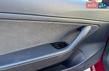 Седан Tesla Model 3 2020 в Кременчуге