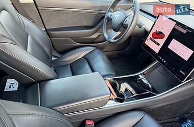 Седан Tesla Model 3 2020 в Кременчуге